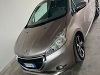 Usata Peugeot 208 115 CV (84 kW) 2013 Utilitaria