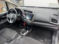 Usata Honda Jazz Comfort 102 CV (75 kW) 2017 Grigio Utilitaria