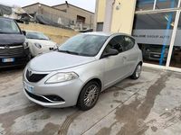 Usata Lancia Ypsilon Platinum 69 CV (50 kW) 2015 Grigio Utilitaria