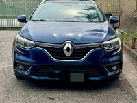 Usata Renault Mégane IV 116 CV (85 kW) 2019 Blu Utilitaria