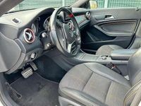 Usata Mercedes CLA220 177 CV (130 kW) 2013 Bianco Berlina
