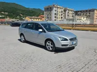 Usata Ford Focus 90 CV (66 kW) 2006 Argento Station wagon