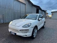 Usata Porsche Cayenne 240 CV (176 kW) 2011 Bianco SUV