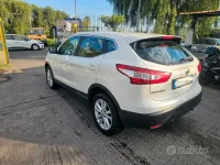 Usata Nissan Qashqai Acenta 110 CV (80 kW) 2014 Bianco SUV