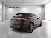 Begagnad Maserati Grecale 330 HK (242 kW) 2023 Svart SUV
