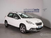 Usata Peugeot 205 92 CV (67 kW) 2014 Bianco SUV
