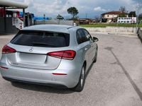 Usata Mercedes A180 Business 116 CV (85 kW) 2019 Argento Berlina