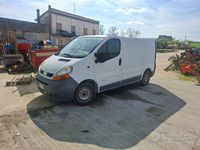 Usata Renault Trafic 100 CV (73 kW) 2003 Bianco Monovolume