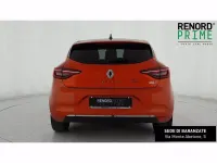 Usata Renault Clio Techno 145 CV (106 kW) 2023 Arancione Utilitaria