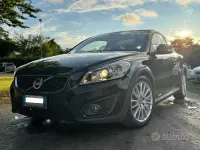 Usata Volvo C30 109 CV (80 kW) 2010 Nero Utilitaria