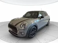 Usata Mini Cooper D 116 CV (85 kW) 2018 Grigio acciaio Utilitaria