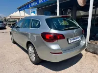Usata Opel Astra 125 CV (91 kW) 2011 Grigio Station wagon