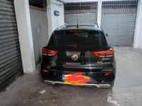 Usata MG ZS 111 CV (81 kW) 2024 Nero Berlina