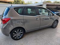 Usata Opel Meriva 130 CV (95 kW) 2012 Oro Monovolume