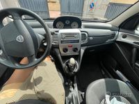 Usata Lancia Ypsilon 69 CV (50 kW) 2010 Bianco Utilitaria