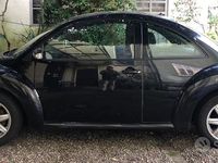 Usata VW New Beetle 101 CV (74 kW) 2003 Nero Utilitaria
