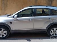 Usata Chevrolet Captiva 150 CV (110 kW) 2007 Grigio SUV