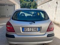 Usata Nissan Almera 110 CV (80 kW) 2001 Grigio Berlina