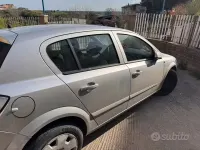 Usata Opel Astra 101 CV (74 kW) 2005 Berlina