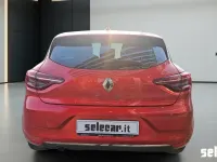 Usata Renault Clio V Intens 86 CV (63 kW) 2020 Rosso metallizzato Berlina