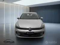 Usata VW Golf VIII Style 150 CV (110 kW) 2025 Grigio Berlina
