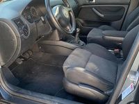 Usata VW Golf IV Highline 105 CV (77 kW) 2001 Nero Berlina