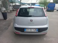 Usata Fiat Grande Punto 75 CV (55 kW) 2011 Grigio Utilitaria