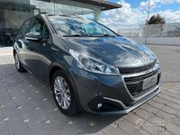 Usata Peugeot 208 Allure 82 CV (60 kW) 2017 Grigio Utilitaria