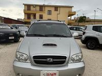 Usata Kia Carnival Comfort 145 CV (106 kW) 2004 Grigio Monovolume