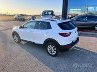 Usata Kia Stonic Style 110 CV (80 kW) 2018 Bianco SUV