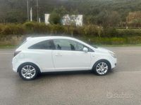 Usata Opel Corsa 75 CV (55 kW) 2009 Bianco Utilitaria