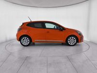 Usata Renault Clio V Evolution 67 CV (49 kW) 2024 Orange valencia Berlina