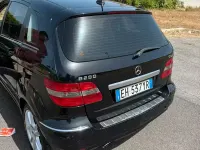 Usata Mercedes B200 Premium 140 CV (102 kW) 2011 Nero Utilitaria