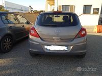 Usata Opel Corsa 75 CV (55 kW) 2011 Grigio Utilitaria