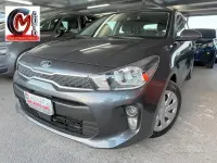 Usata Kia Rio 82 CV (60 kW) 2017 Gray Berlina