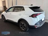 Usata Kia Sportage 136 CV (100 kW) 2024 Bianco pastello SUV