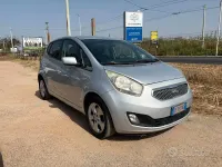 Usata Kia Venga 90 CV (66 kW) 2011 Grigio Utilitaria