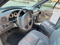 Usata Chrysler Voyager 141 CV (103 kW) 2001 Monovolume