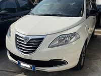 Usata Lancia Ypsilon S 95 CV (69 kW) 2013 Bianco Utilitaria