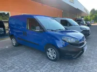 Usata Fiat Doblò Lounge 105 CV (77 kW) 2022 Blu Monovolume