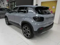 Ny Jeep Avenger Summit 101 HK (74 kW) 2026 Grå SUV