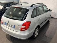 Begagnad Skoda Fabia Style 70 HK (51 kW) 2010 Grå Kombi