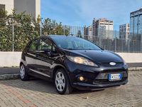 Usata Ford Fiesta 82 CV (60 kW) 2009 Nero Utilitaria