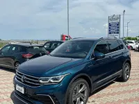 Usata VW Tiguan R-line 150 CV (110 kW) 2024 Blu SUV