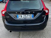 Usata Volvo V60 Business Edition 120 CV (88 kW) 2018 Nero Station wagon
