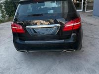 Usata Mercedes B180 109 CV (80 kW) 2018 Nero Monovolume