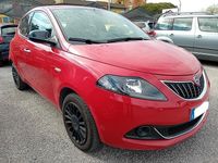 Usata Lancia Ypsilon Silver 69 CV (50 kW) 2021 Rosso Utilitaria