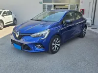 Usata Renault Clio V Equilibre 101 CV (74 kW) 2023 Blu iron Berlina