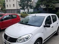 Usata Dacia Sandero Ambiance 75 CV (55 kW) 2009 Bianco Berlina