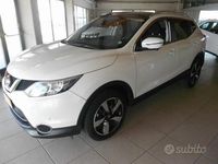 Usata Nissan Qashqai Tekna 131 CV (96 kW) 2016 Bianco perlato SUV